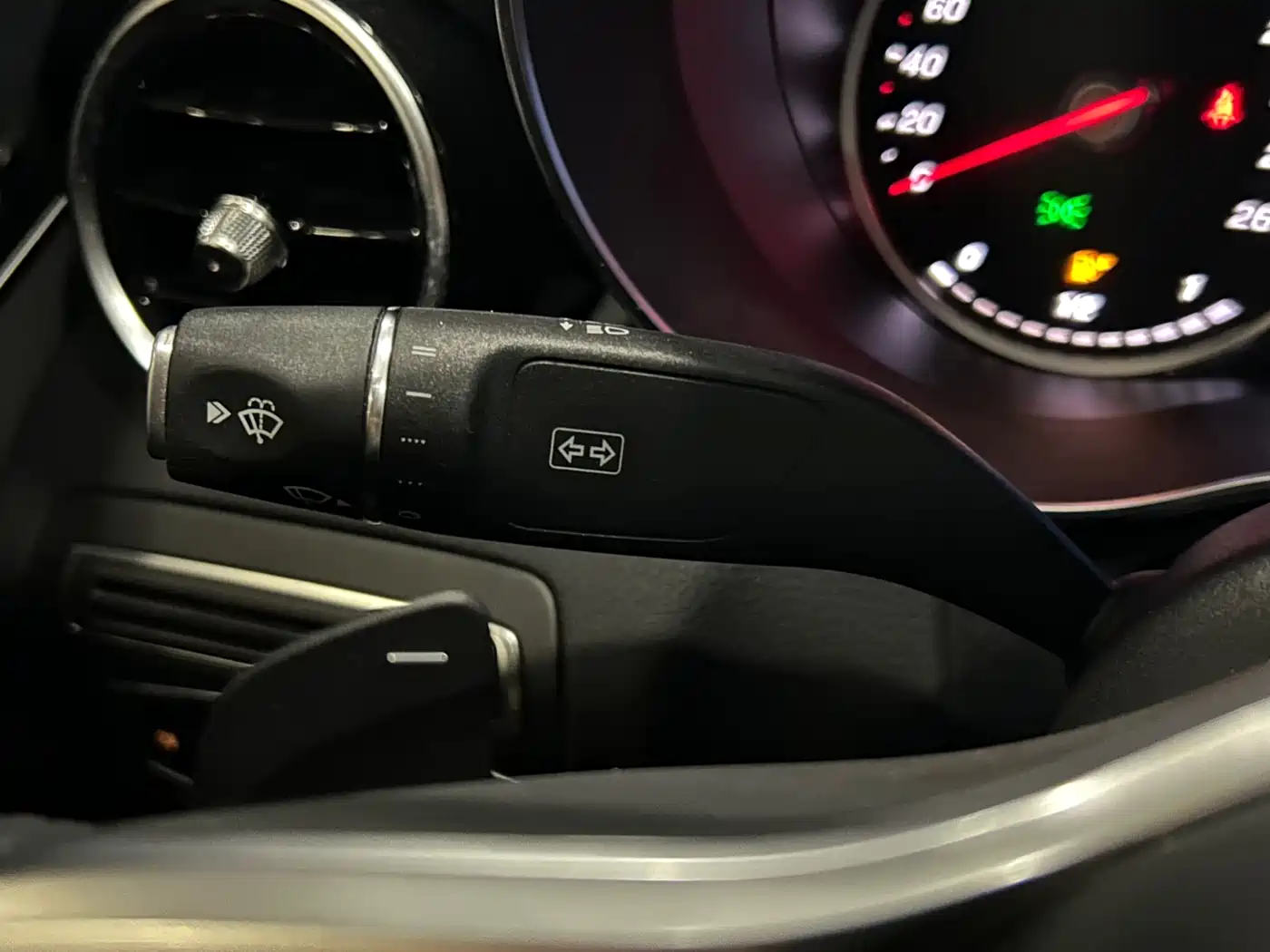 Mercedes-Benz C-Class 2019 C 180 L Fashion Sport Edition фото 11