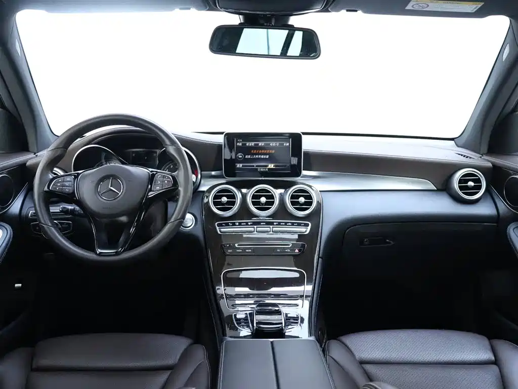 Mercedes-Benz GLC 2016 GLC 260 4MATIC Dynamic фото 13