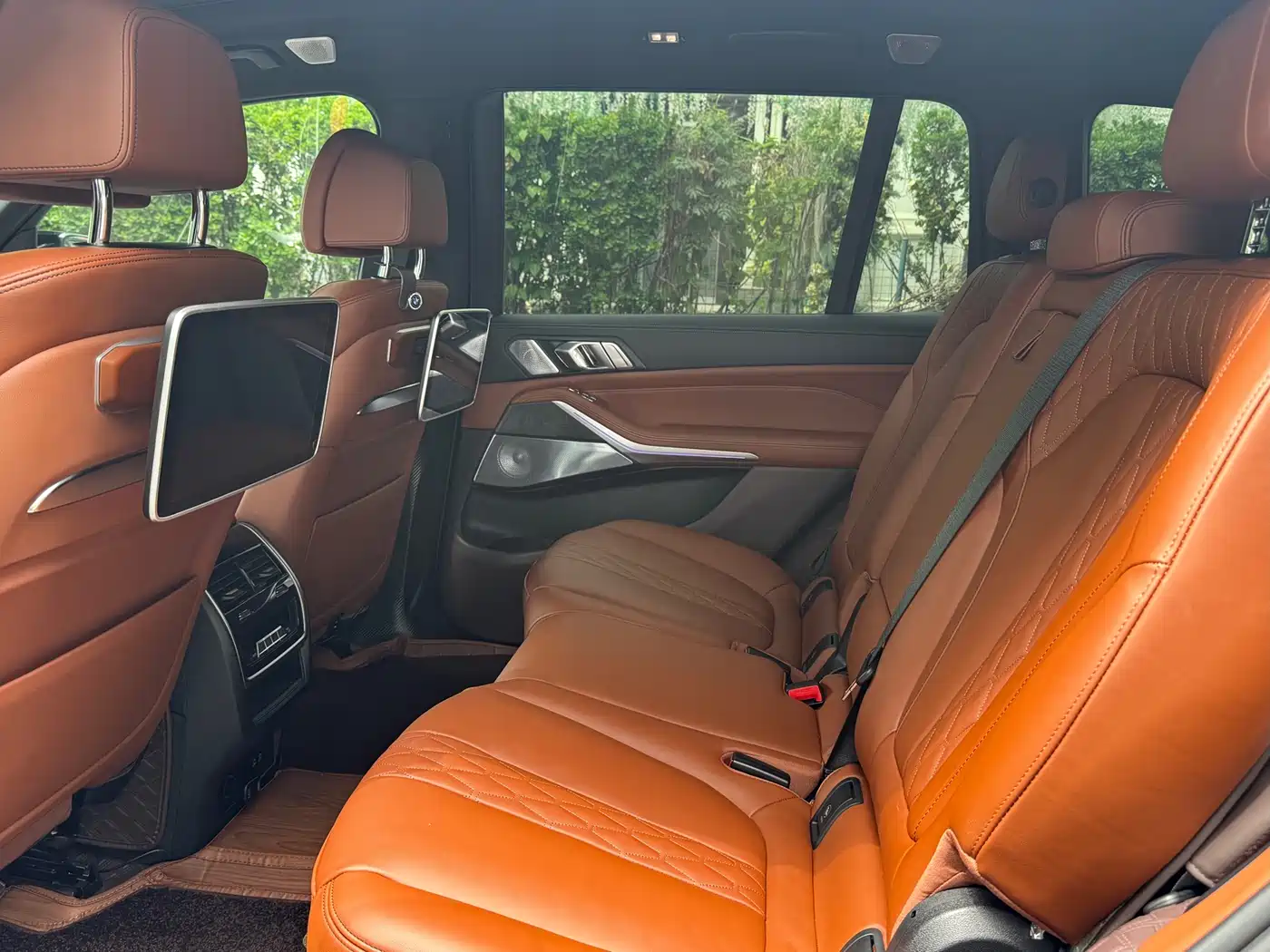 BMW X7 2023 xDrive40i Exclusive M Sport Package фото 15