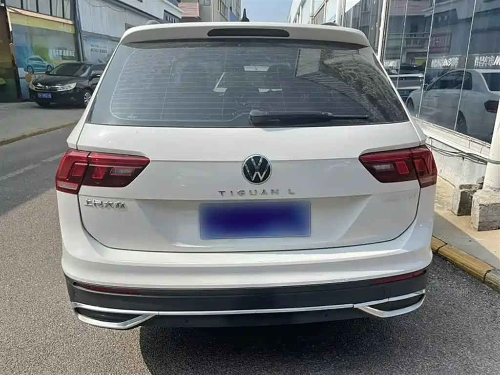 Volkswagen Tiguan L 2022 330TSI Automatic 2WD Comfort Edition фото 12