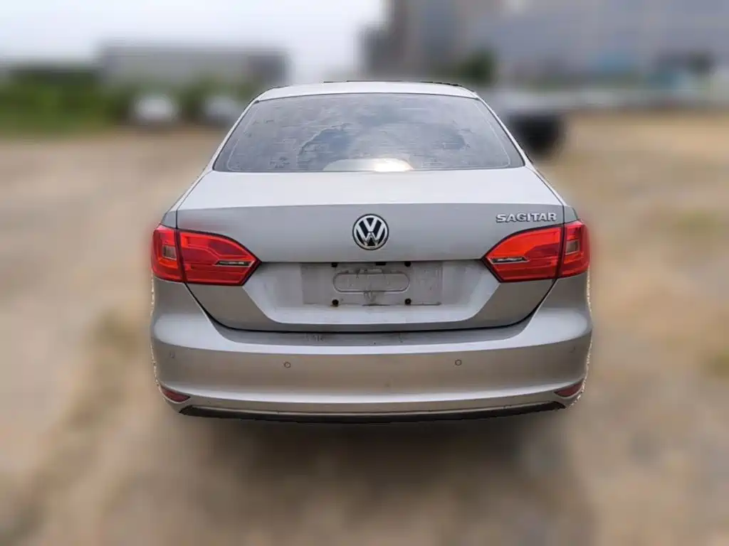 Фото 8 - Volkswagen Sagitar