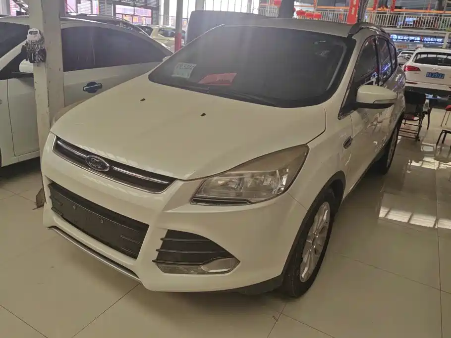 Фото 1 - Ford Kuga