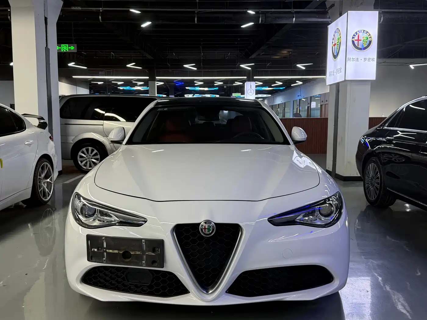 Фото 2 - Alfa Romeo Giulia