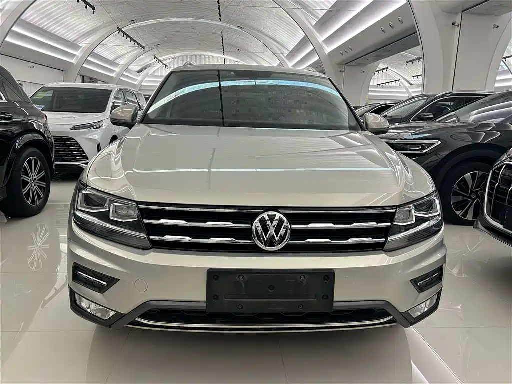 Volkswagen Tiguan L 2019 330TSI Auto 2WD Panorama Comfort Edition China V фото 2
