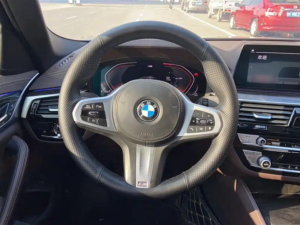 BMW 5 Series 2020 525Li M Sport Package фото 3