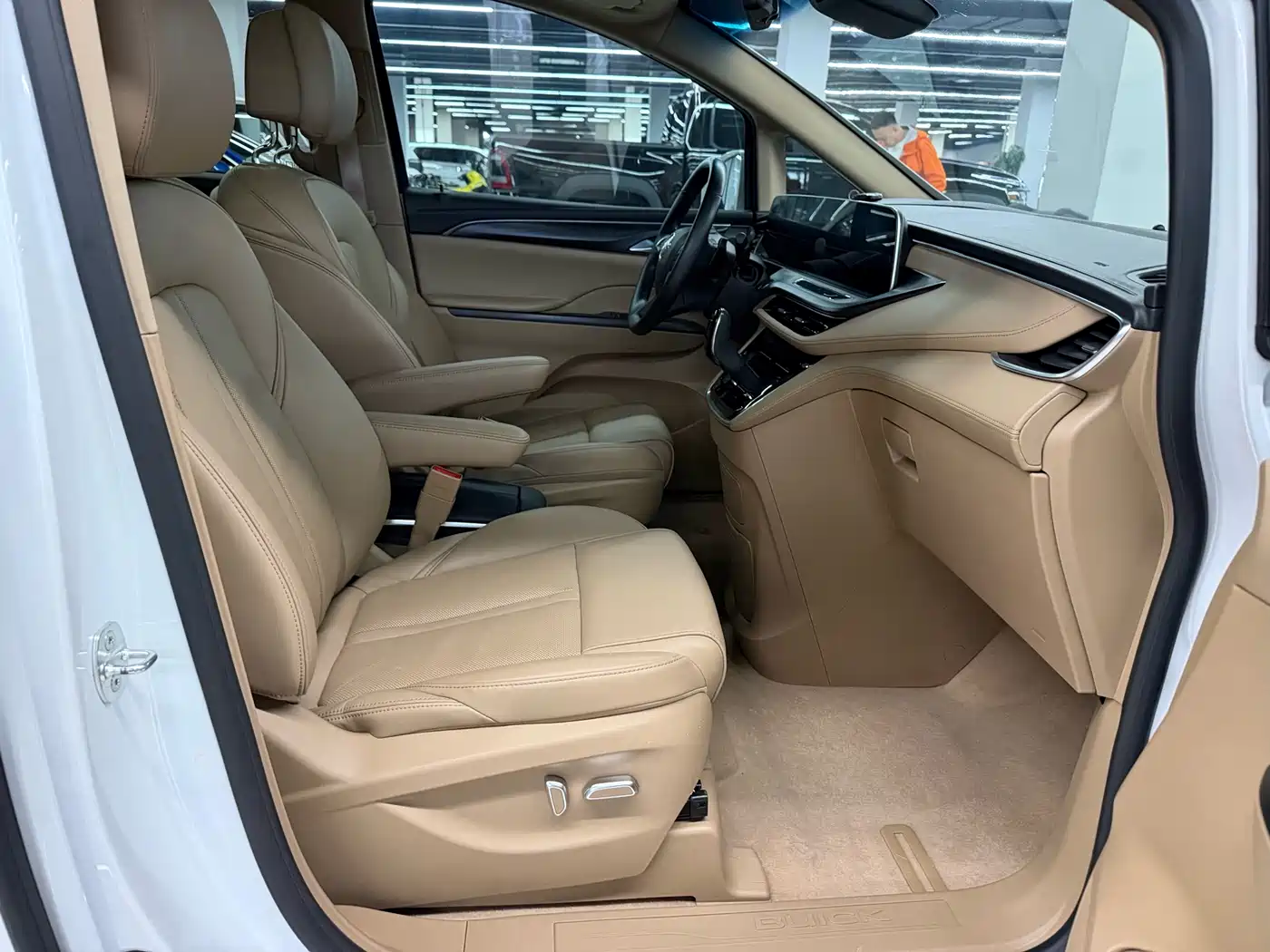 Buick GL8 2021 ES Landlord 653T Luxury фото 14