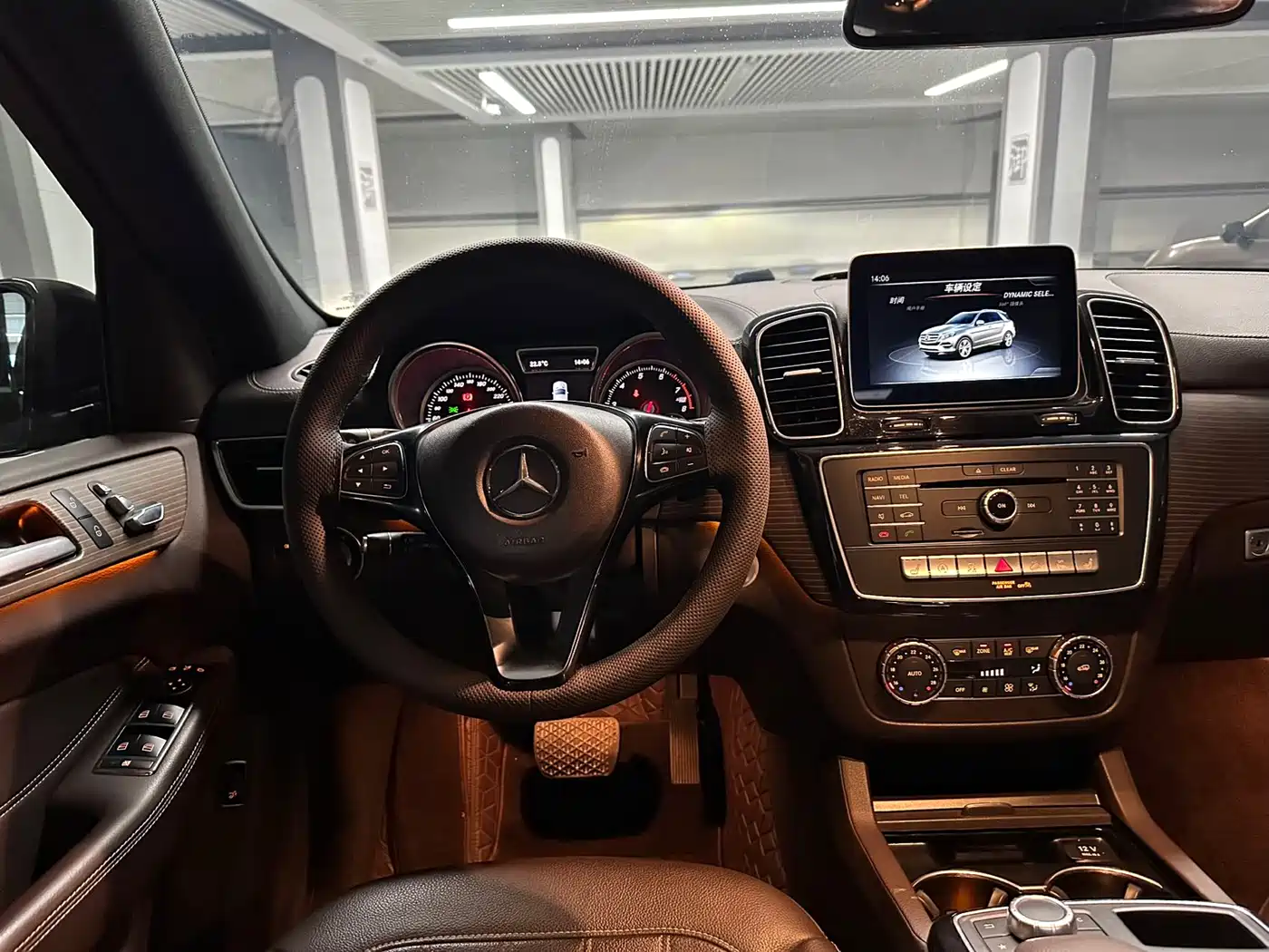 Mercedes-Benz GLE 2018 GLE 320 4MATIC Dynamic Ultimate Edition фото 11