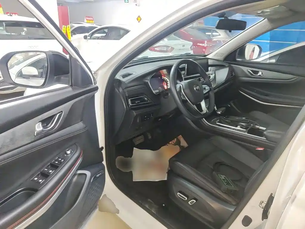 صورة 16 - Changan CS75