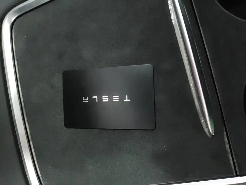 Фото 9 - Tesla Model Y