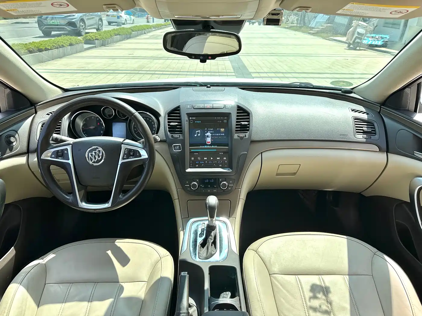 Buick Regal 2012 Model 2.0L Luxury фото 5