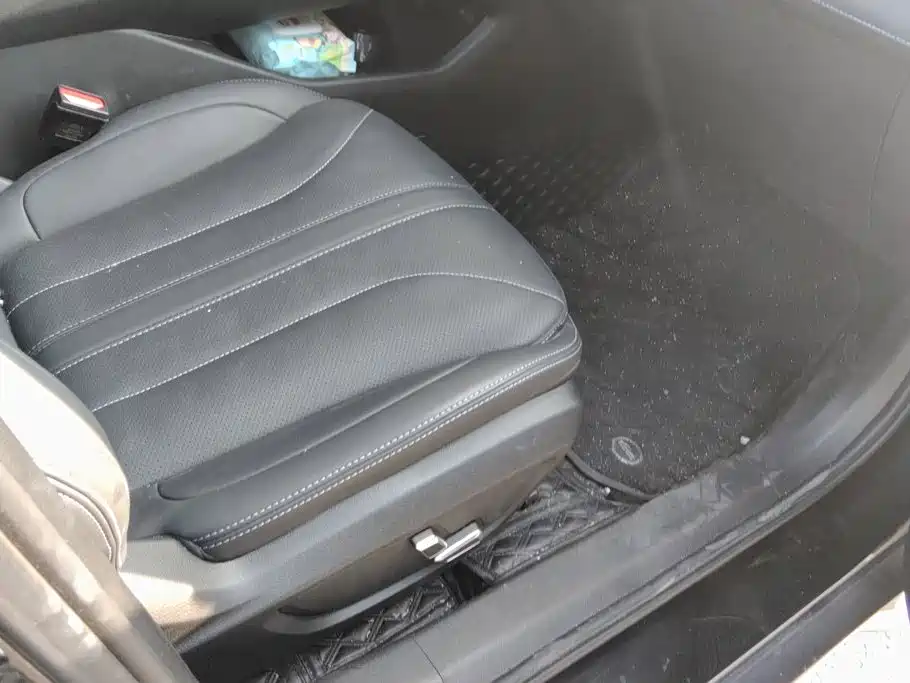Фото 8 - Geely Preface