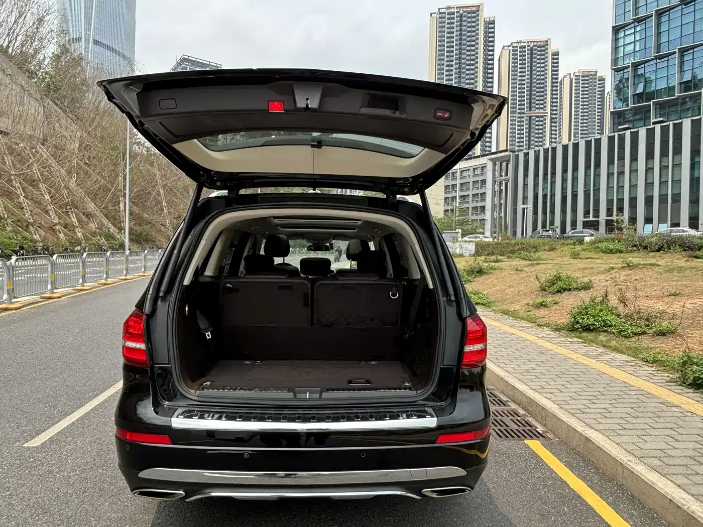 Mercedes-Benz GLS 2018 GLS 400 4MATIC Dynamic фото 19