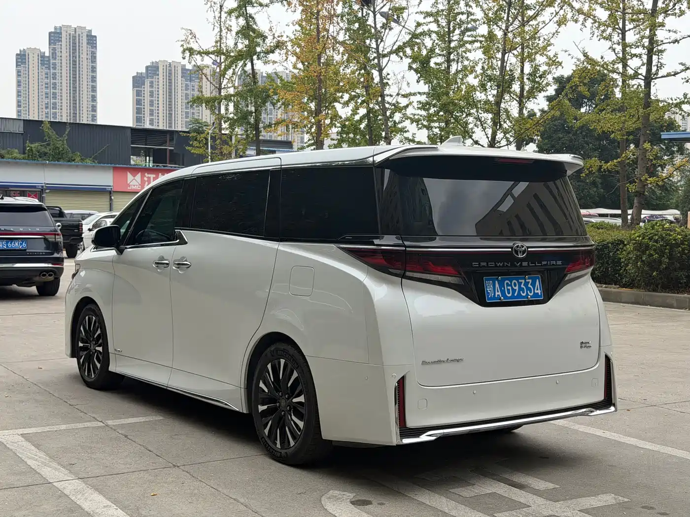 Toyota Vellfire 2025 2024 Crown Hybrid 2.5L Premium Edition