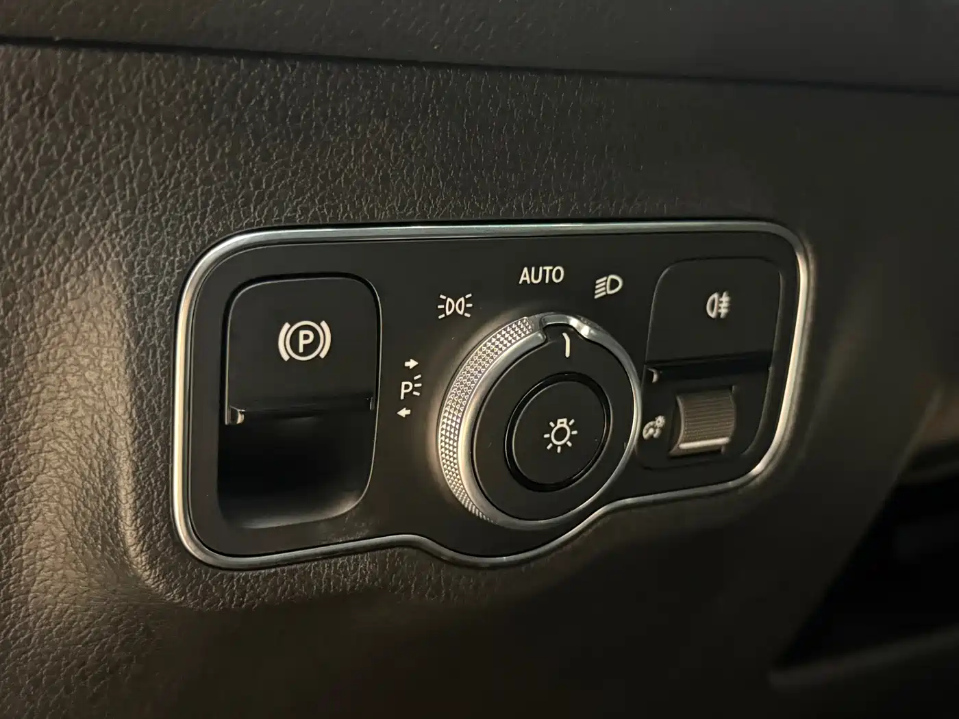 Mercedes-Benz GLB 2020 GLB 200 Dynamic фото 13