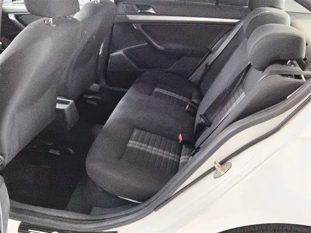 Volkswagen Lavida 2019 Lavida Start 1.5L Auto Trend (China VI) фото 17