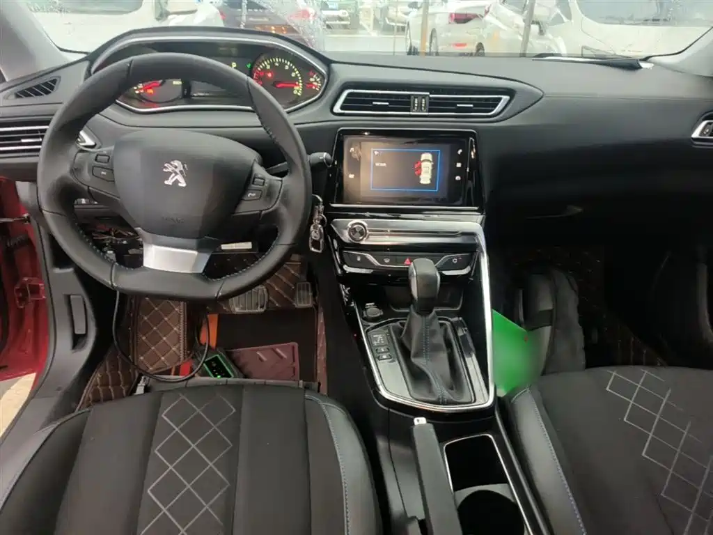 Peugeot 308 2016 230THP Automatic Luxury фото 10