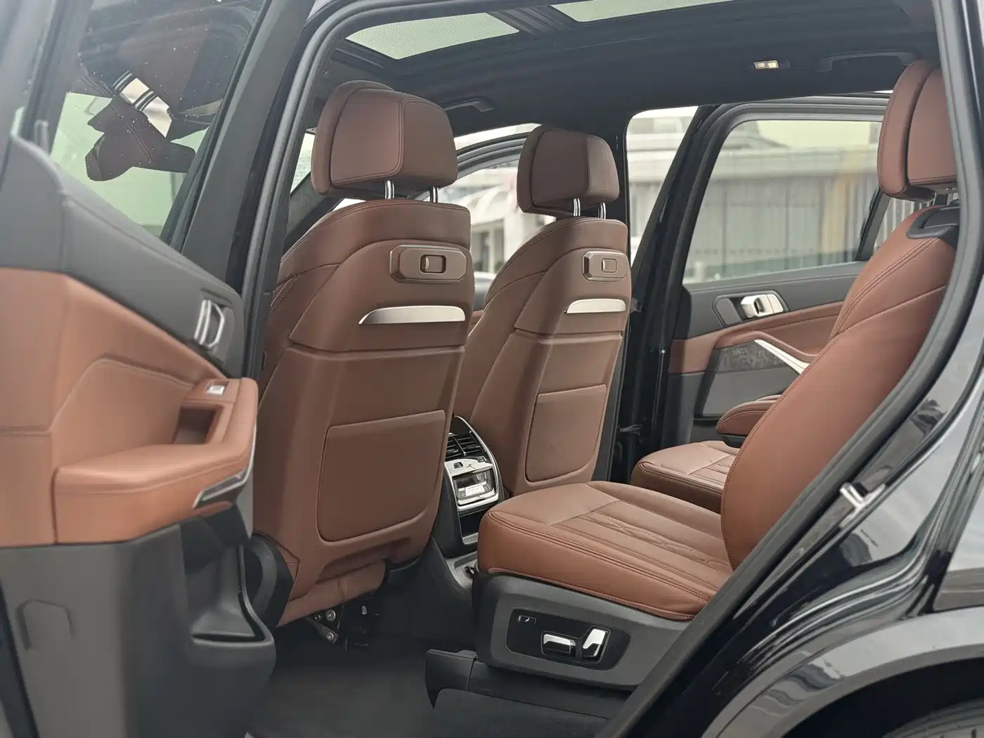 2025 BMW X7