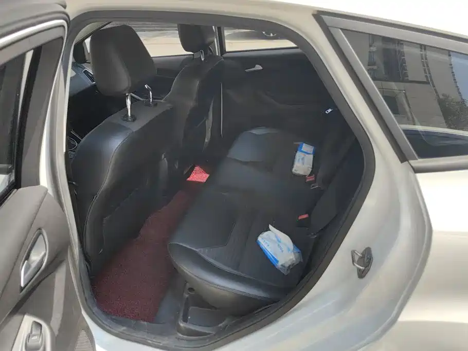 Ford Focus 2019 2017 Hatchback 1.6L Auto Fashion Smart Edition