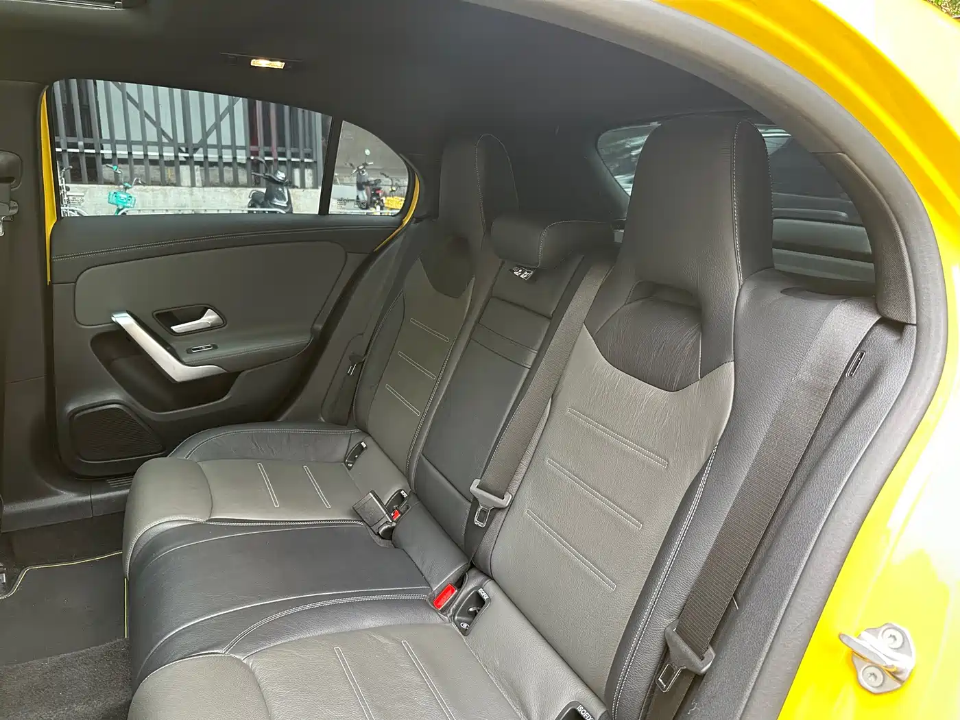 Mercedes-Benz A-Class AMG (Import) 2023 AMG A 35 4MATIC Sun Edition фото 12