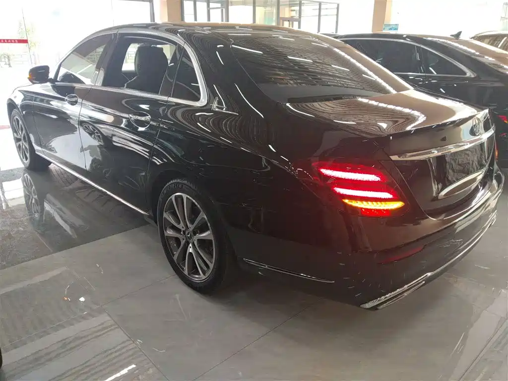 Mercedes-Benz E-Class 2020 E 260 L фото 5