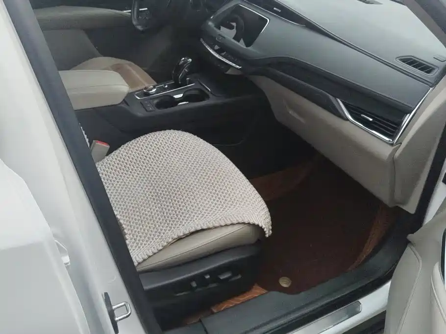 Cadillac XT4 2019 2018 Model 28T 4WD Leading