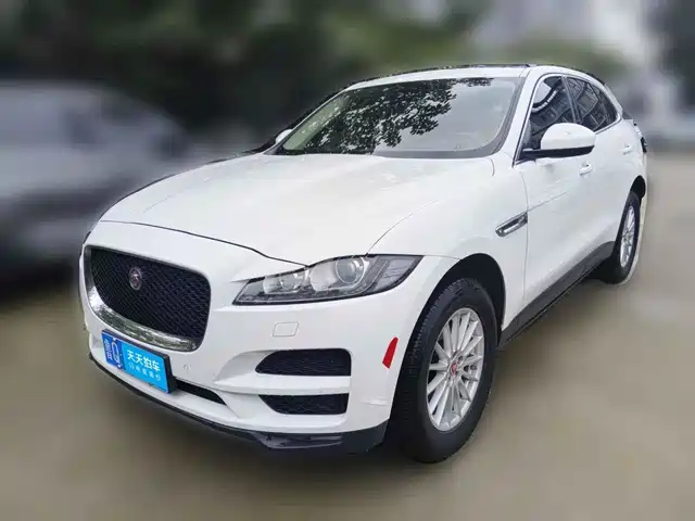 Jaguar F-PACE 2019 2.0T 4WD Urban Premium Edition — фото 1