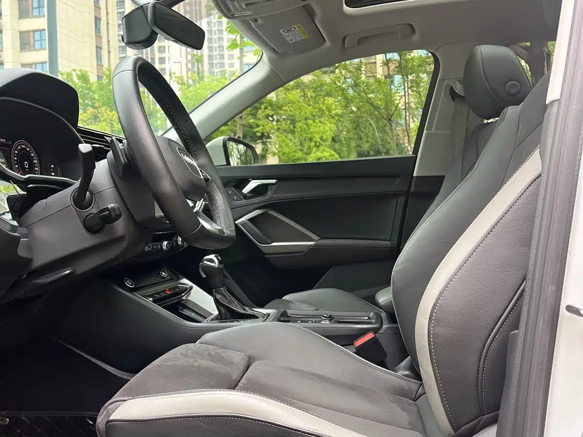 Audi Q3 2023 35 TFSI Fashion Dynamic (1.4T) фото 12