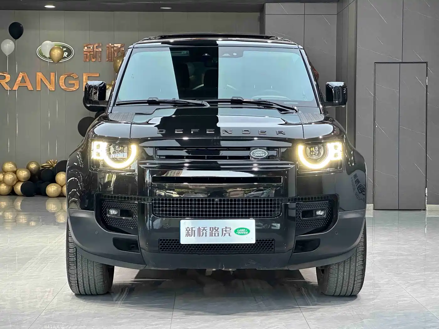 Фото 2 - Land Rover Defender