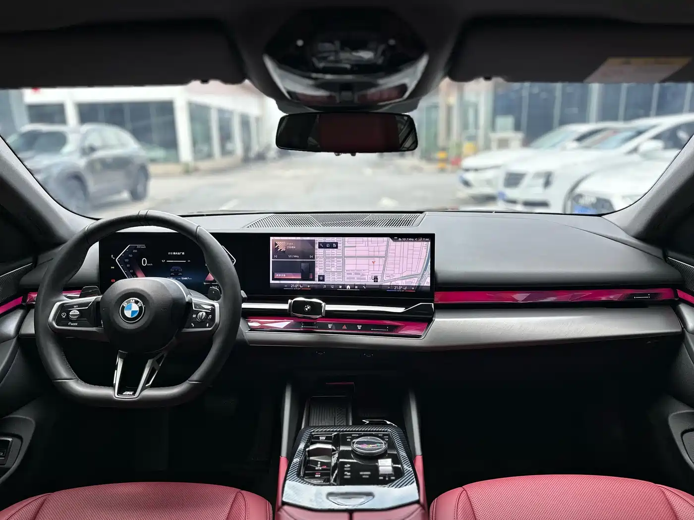 BMW 5 Series 2024 525Li M Sport Package фото 12