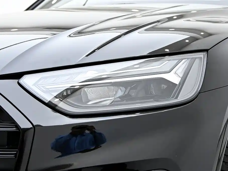 Audi Q5L 2023 40T Luxury Dynamic фото 10