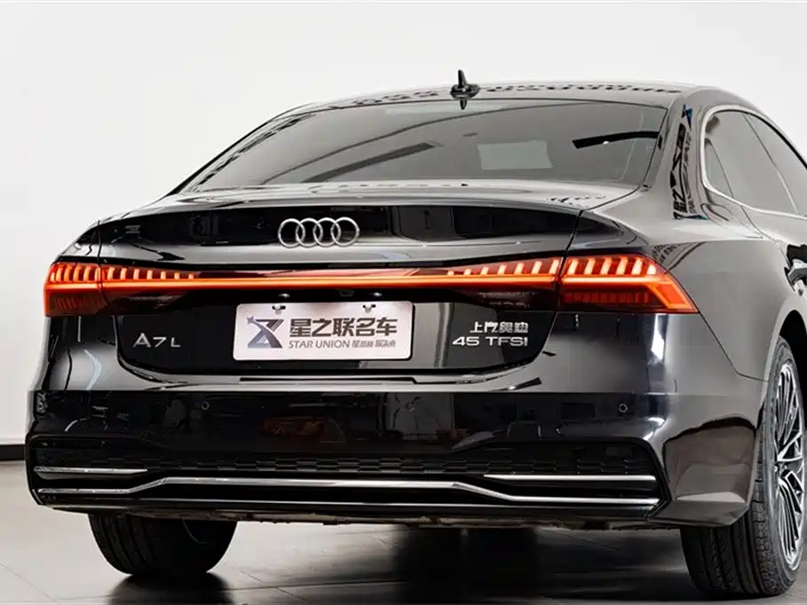Audi A7L 2024 45 TFSI Luxury фото 8