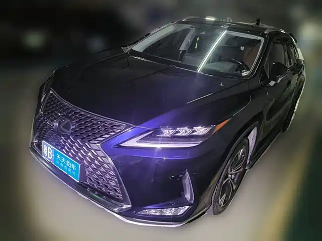 Lexus RX 2020 Facelift 300 AWD Elegance Edition — фото 1