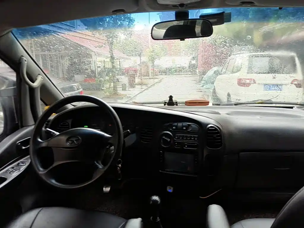 JAC Motors Refine 2014 2011 Model 2.0L Shuttle Gasoline Comfort Edition HFC4GA3