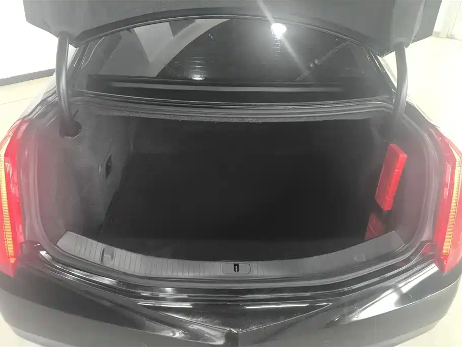 Cadillac XTS 2017 28T Technology фото 4