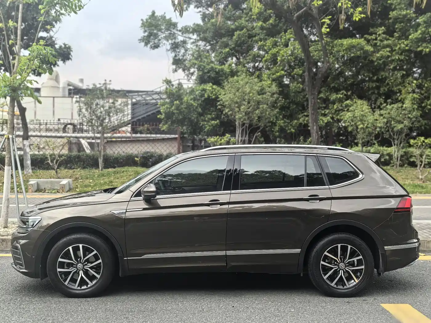 VOLKSWAGEN TIGUAN L NEW ENERGY