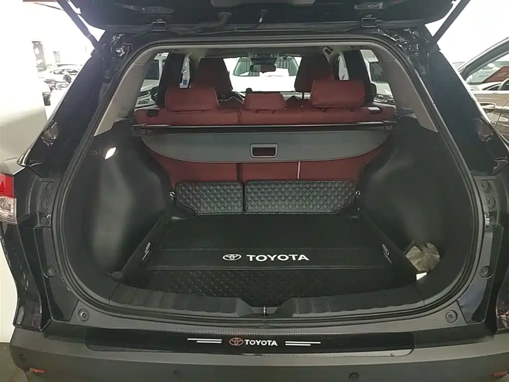 Toyota Corolla Cross 2023 2.0L Pioneer Edition фото 19
