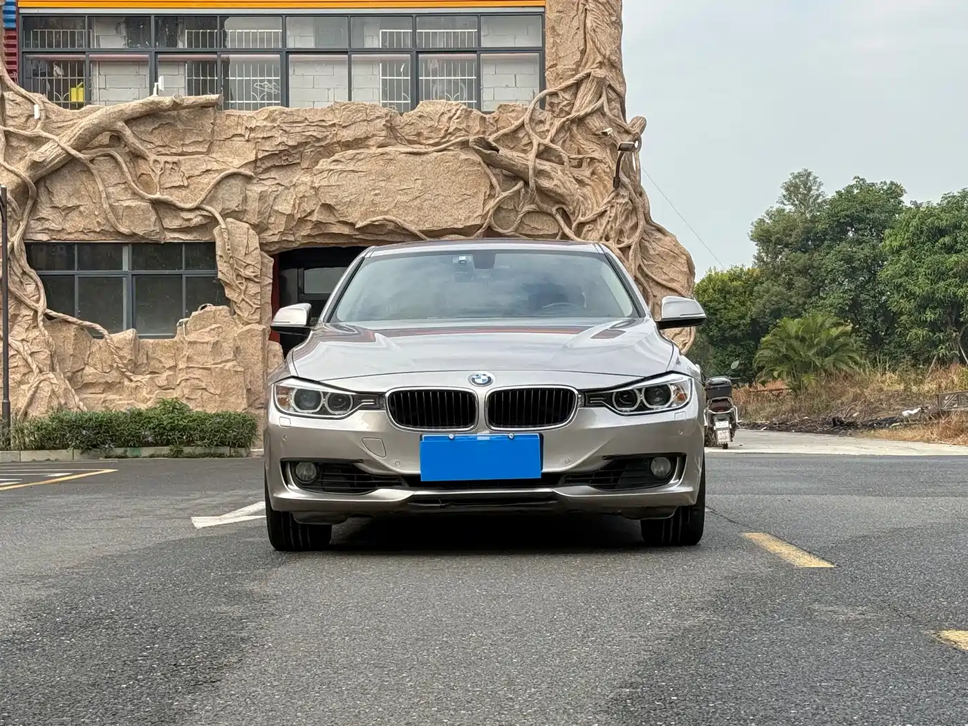 Фото 2 - BMW 3 Series