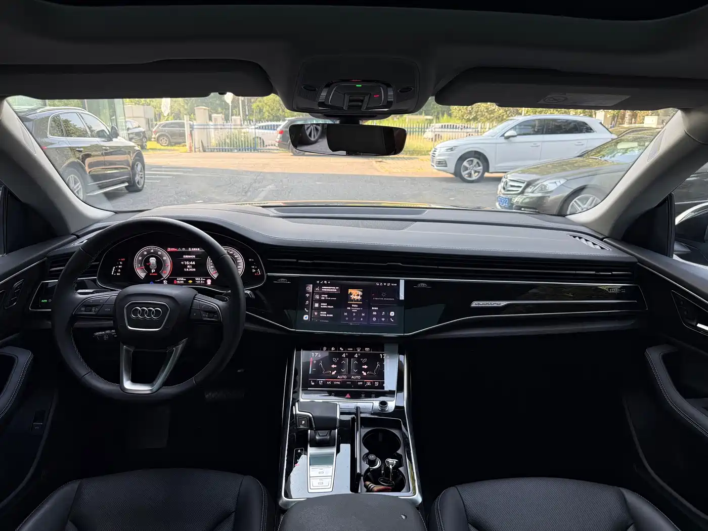 Audi Q8 2026 2024 55 TFSI Luxury Sport