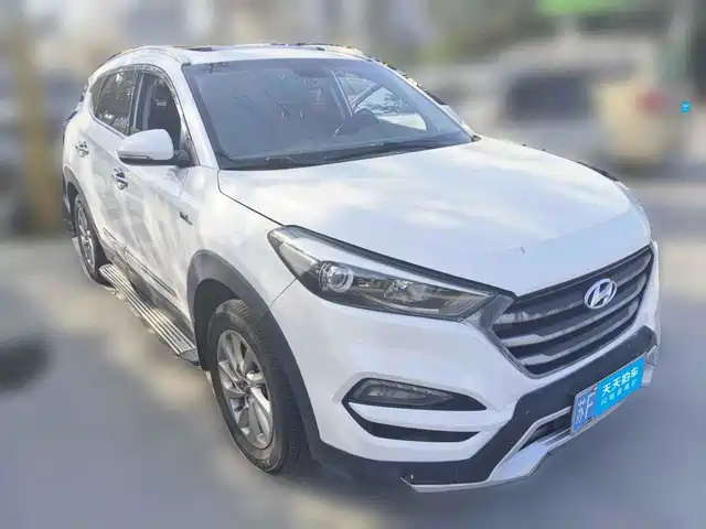 Hyundai Tucson 2015 1.6T Dual Clutch 2WD Smart — фото 3
