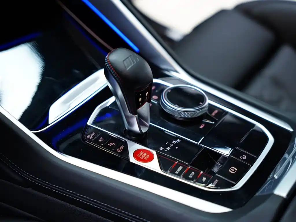 BMW X6 M 2022 X6 M фото 31