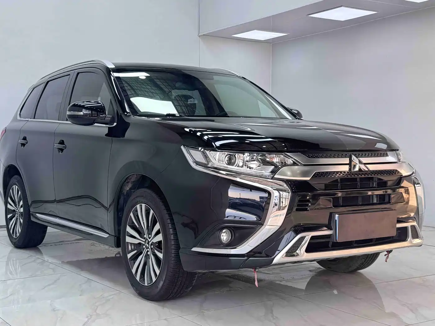 Mitsubishi Outlander 2021 2.0L FWD Comfort Edition 5-seater фото 3