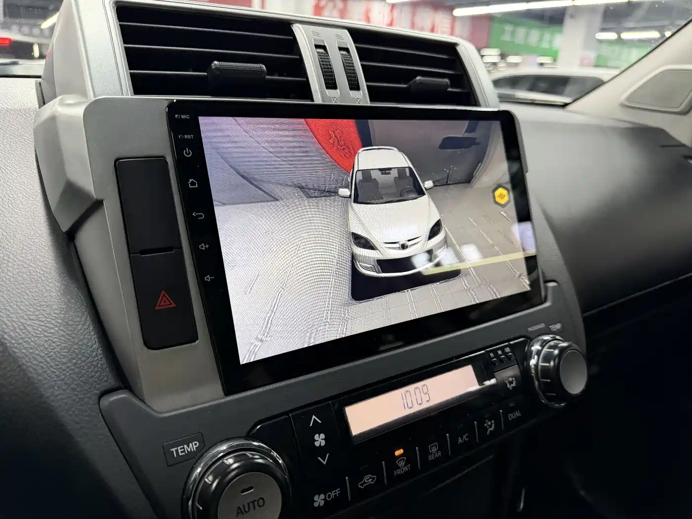 Toyota Prado (Import) 2014 2.7L Automatic Standard Edition фото 15