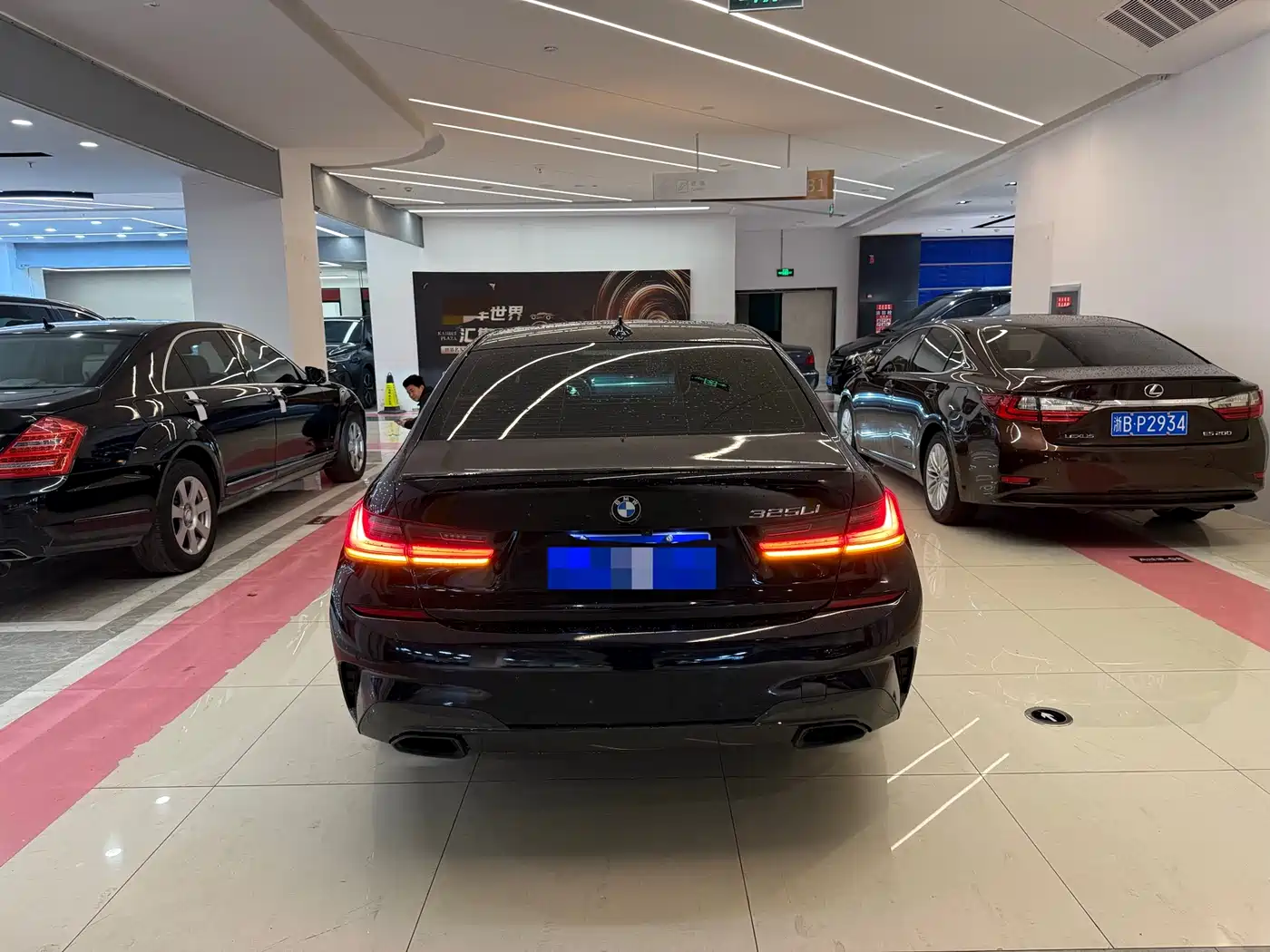 BMW 3-SERIES