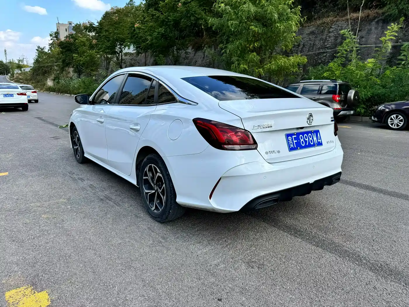 MG MG5 2021 2021 Model 180DVVT CVT Youth Luxury Edition