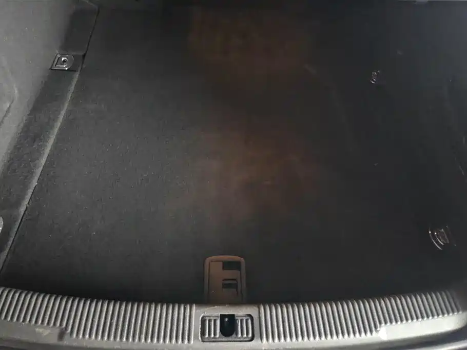 Audi A6L 2015 TFSI Millionth Anniversary Intelligent Leader Type фото 4