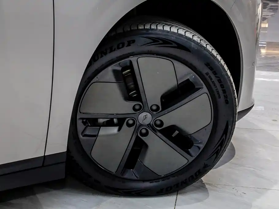 Li Auto i6 2025 2025 2WD Base Model