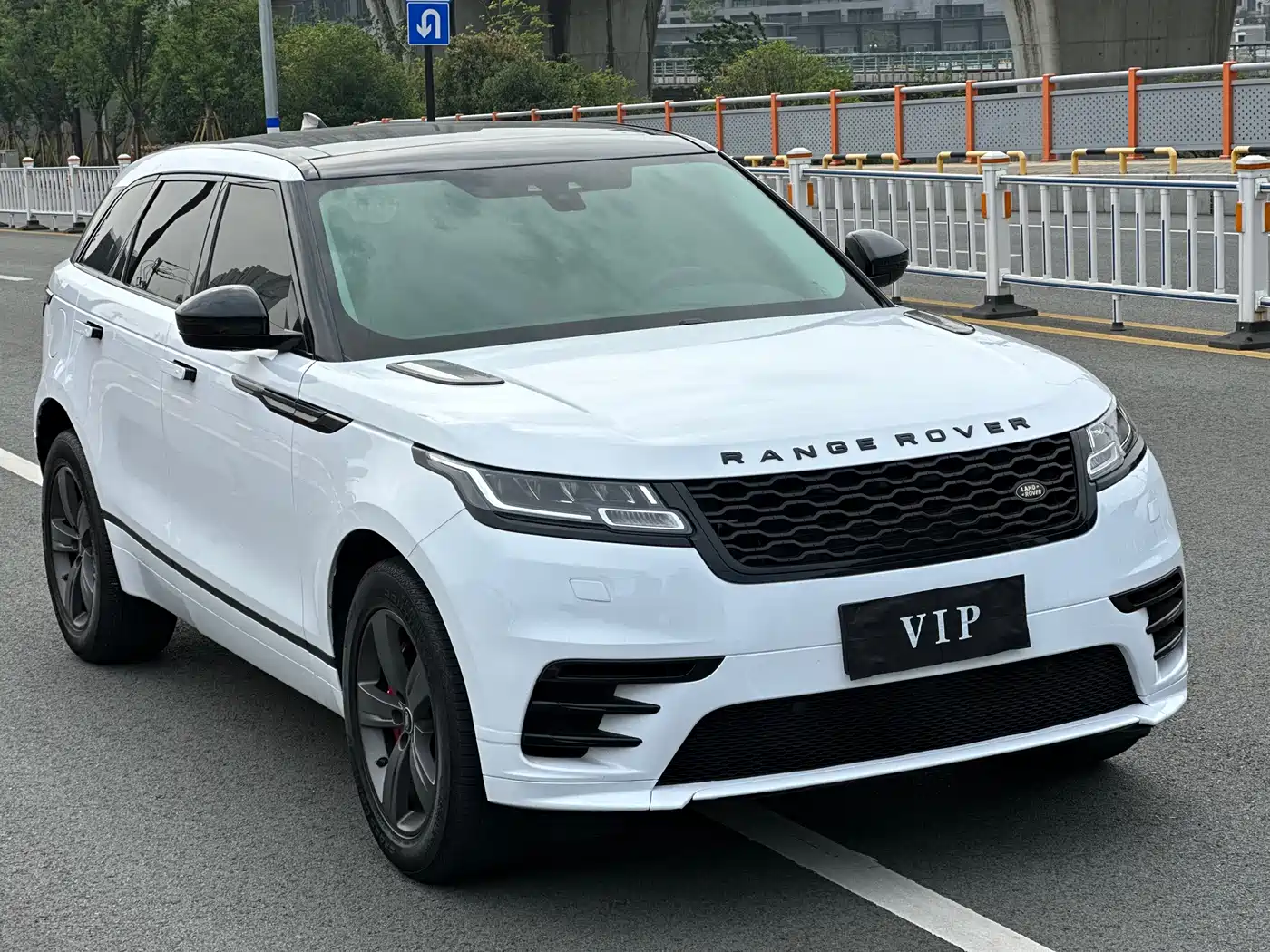 Land Rover Range Rover Velar 2020 P250 фото 3