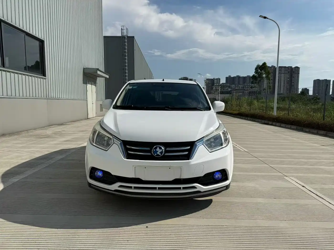 Venucia R50 2016 2015 1.6L Automatic Fashion Edition