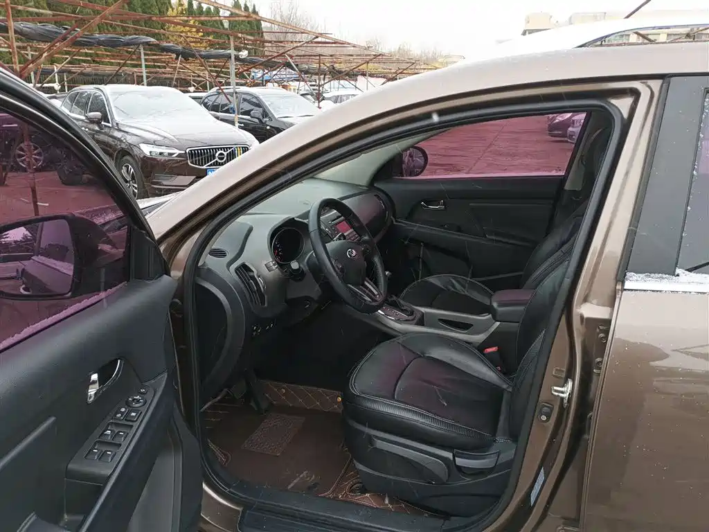 Kia Sportage 2015 2.0L Automatic 2WD DLX фото 13