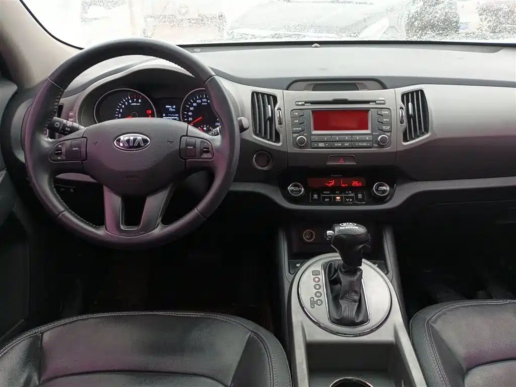 Kia Sportage 2015 2.0L Automatic 2WD DLX фото 12